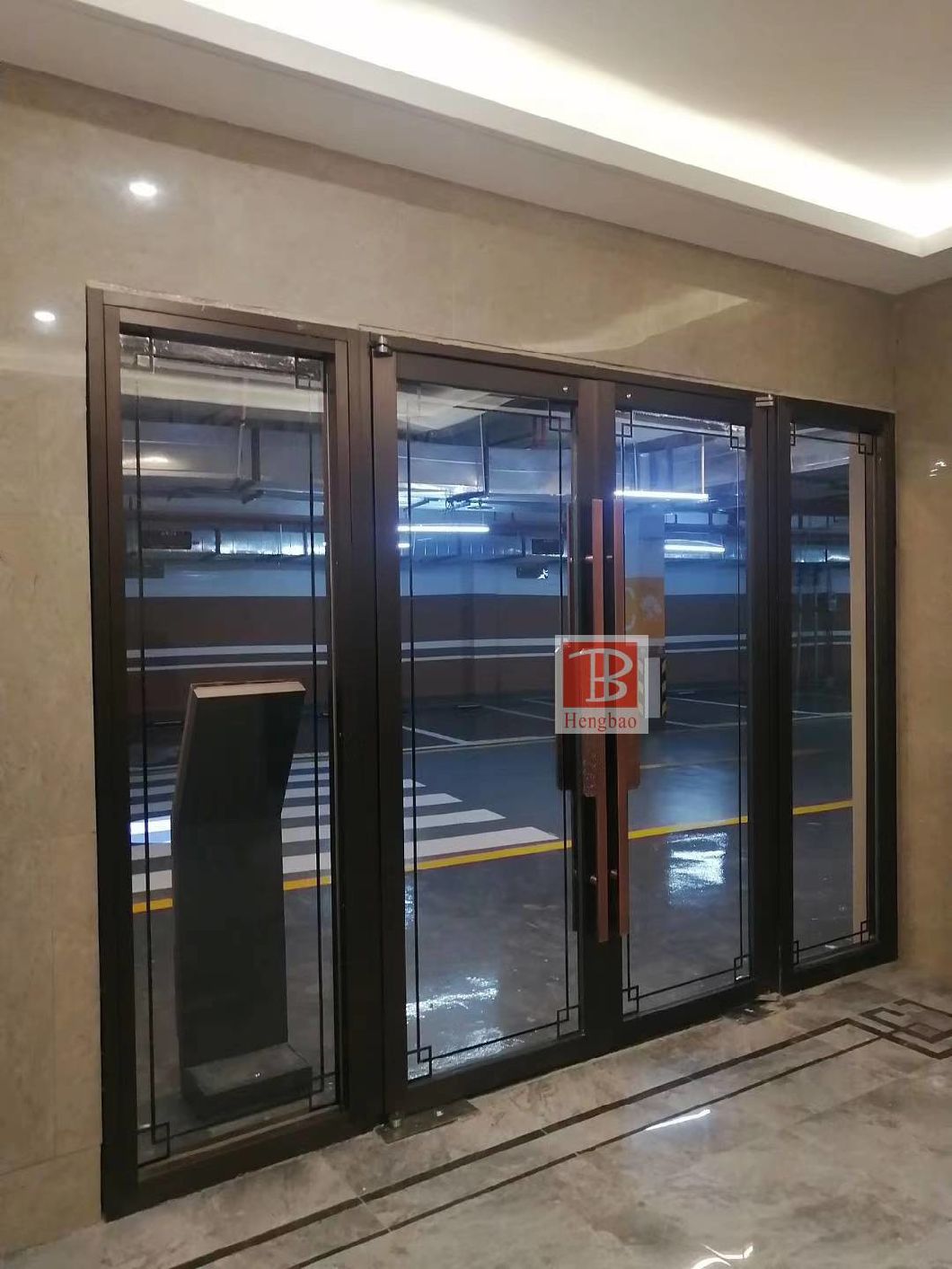 Laminated glass partitions for fire safety Laminated glass partitions for fire safety