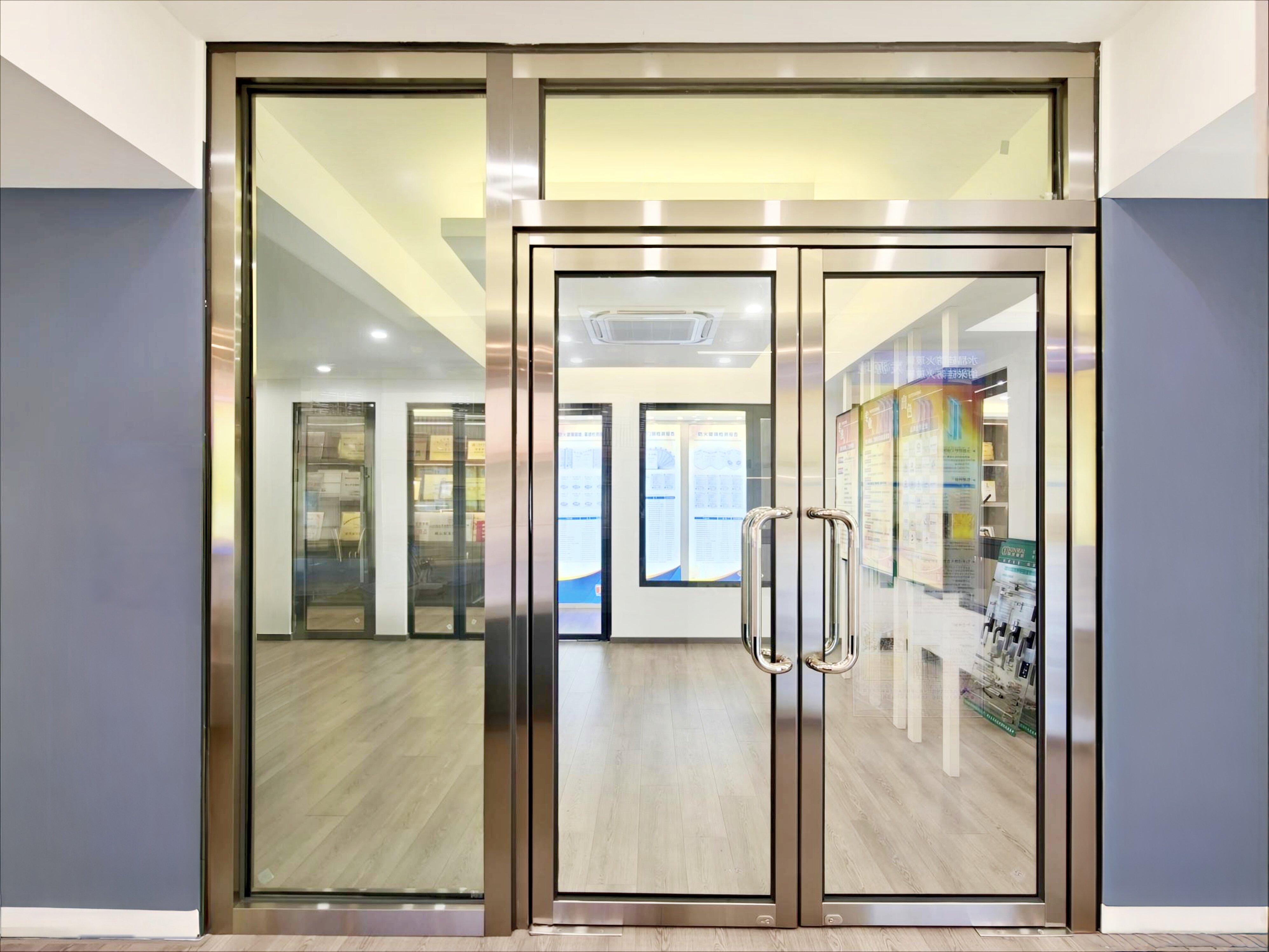 Fire resistant door